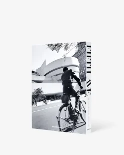ASSOULINE Fifth Avenue: 200 Years of Stories and Legends^ Fashion