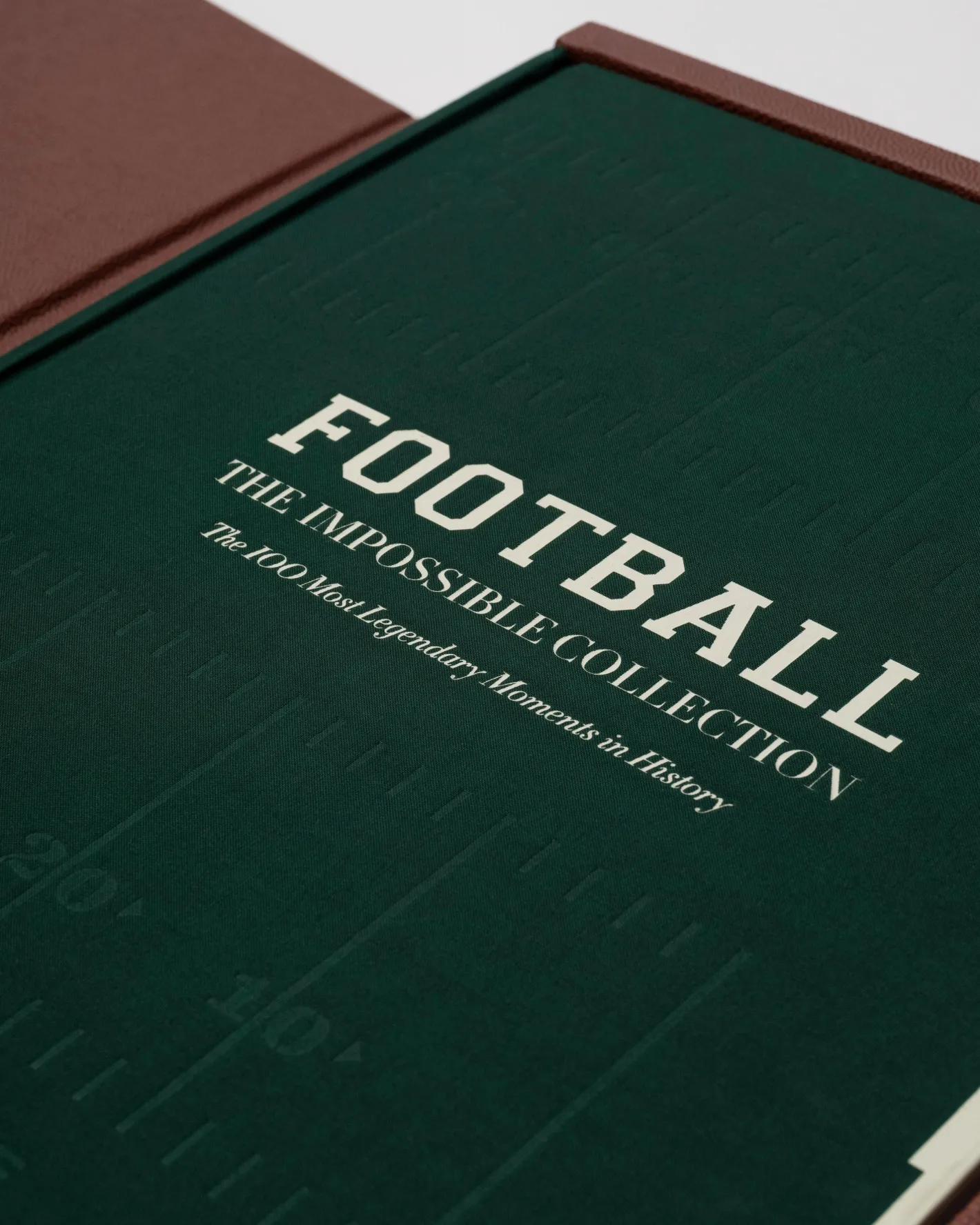 ASSOULINE Football: The Impossible Collection^ Sports & Cars