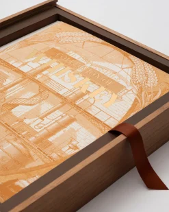 ASSOULINE The Impossible Collection of Whiskey^ Food & Drink
